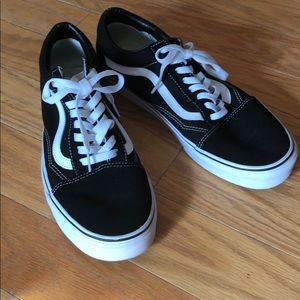 Black and white old school vans unisex